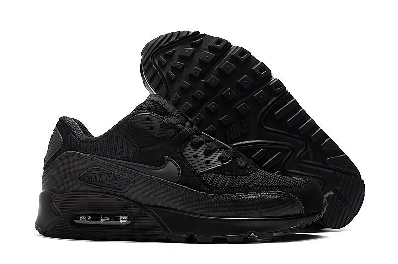 Air Max 90 “Triple Black”