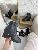 Bota Salto 6 cm Tratorada PRETA