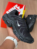 Nike Air Max TN TODO PRETO -