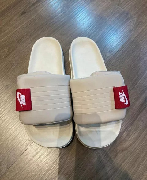 Chinelo Nike Offcourt Adjust Slide