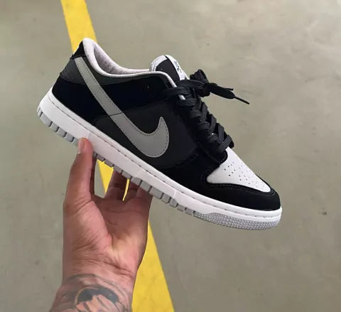 Dunk Low SB
