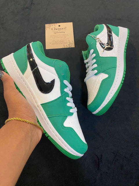 Air Jordan 1 Low Pine Green